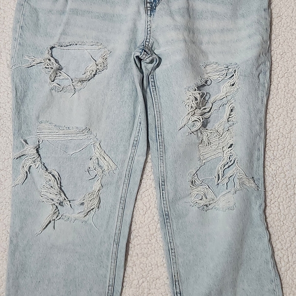 Aeropostale Light Blue Distressed Boyfriend Jeans - Picture 1 of 3